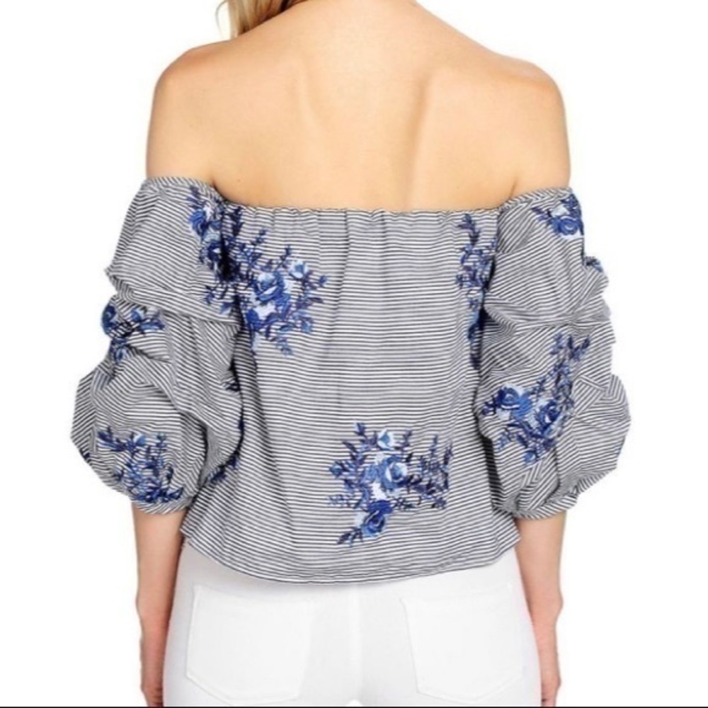 Off Shoulder Floral blouse top - Picture 2 of 3